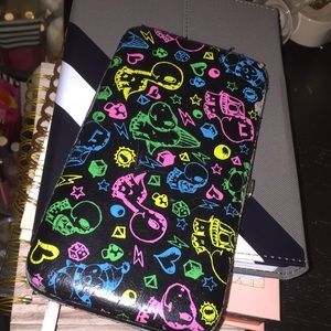 Hot Topic wallet
